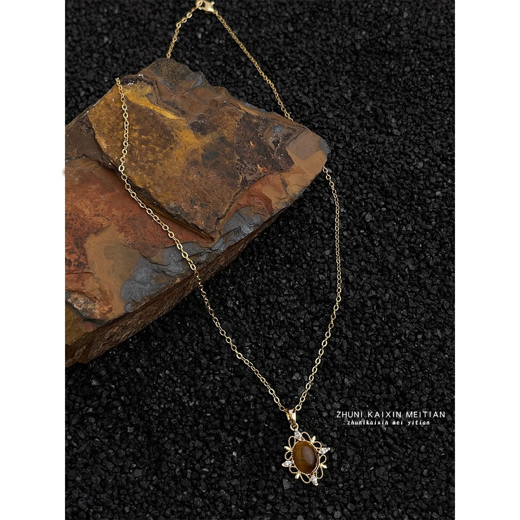 【013】Thick Plated 18K Real Gold Tiger Eye Stone Necklace French Clavicle Chain Literary Retro Temperament Strong Color Retention Natural Stone Jewelry