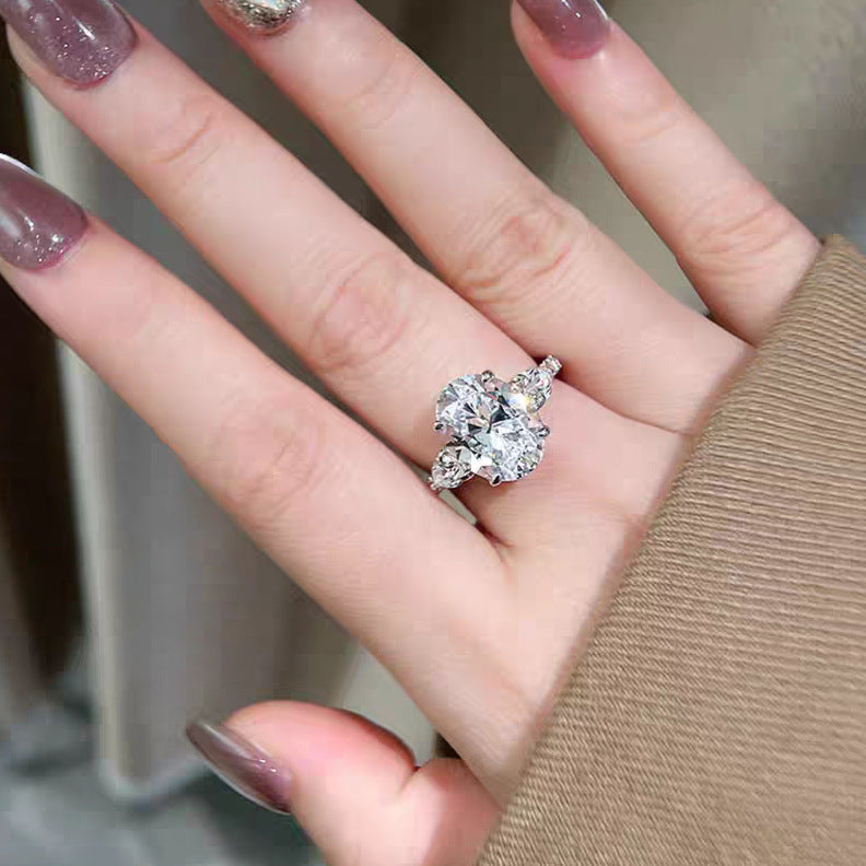 【006】Simulated mozzarella diamond pigeon eggs flash ring ice flower cut women fashion wedding proposal opening ring